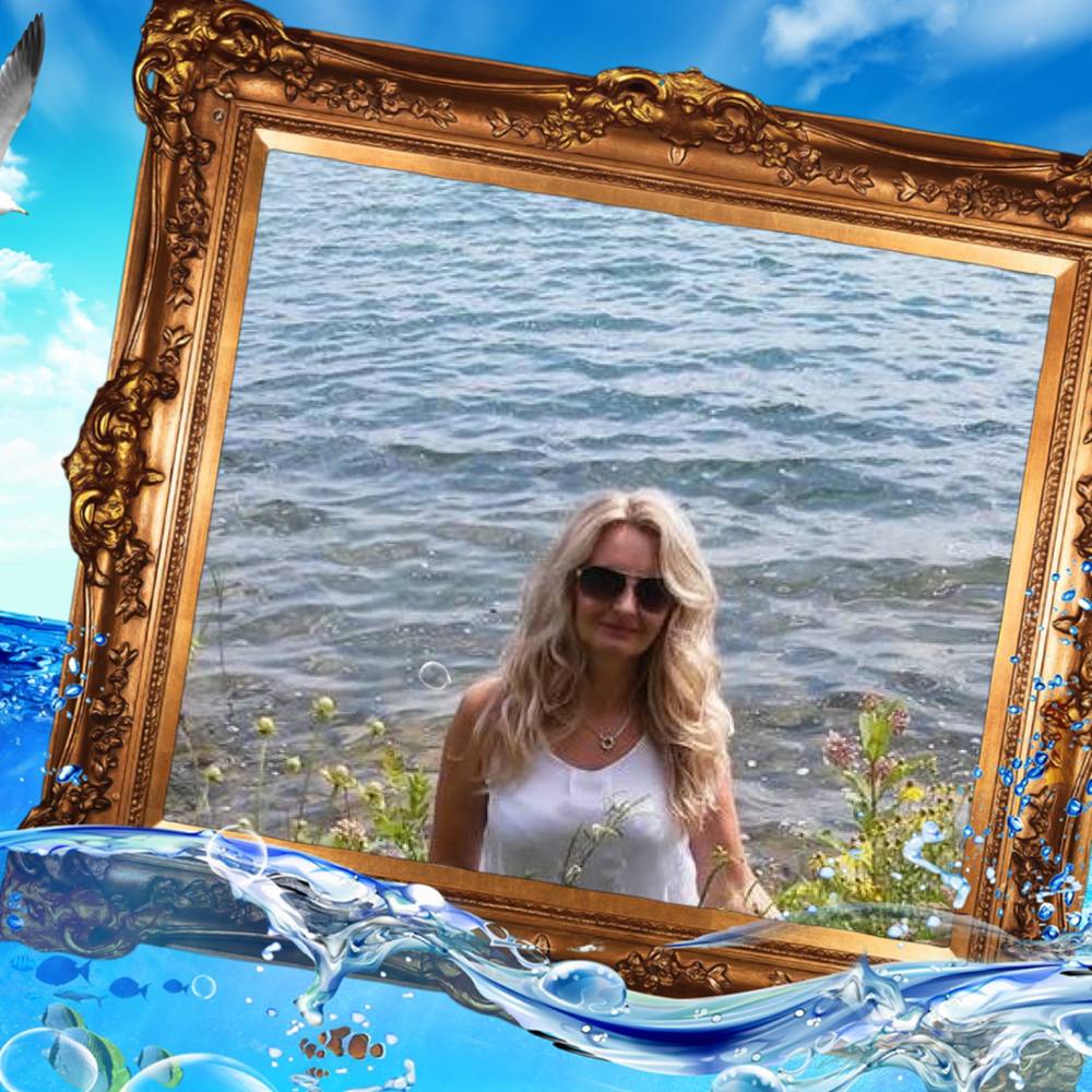 Meet your Posher, Ewa